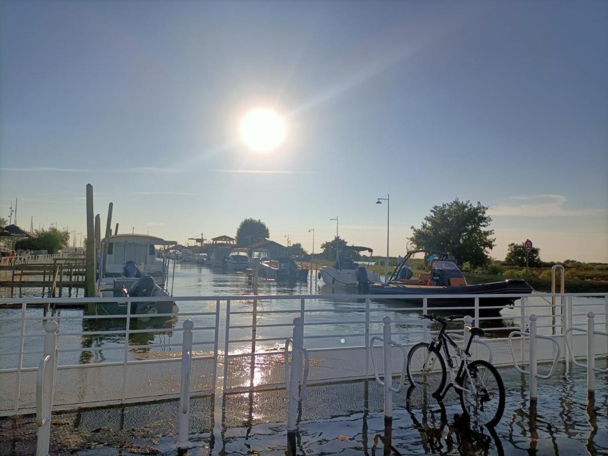 Suite Privative De 28M2 Climatisee, Proche Plage Et Commerces Audenge Exteriör bild